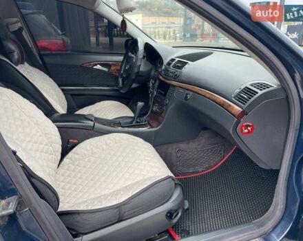 Синій Мерседес Е-Клас, об'ємом двигуна 2.15 л та пробігом 280 тис. км за 5200 $, фото 39 на Automoto.ua