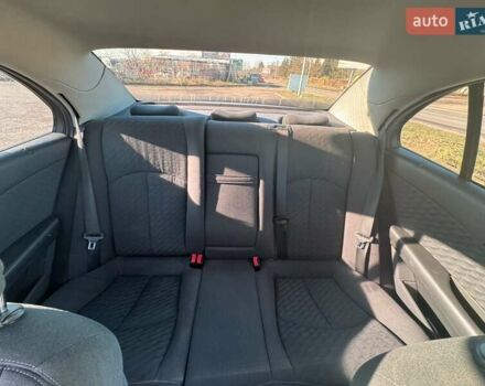 Синій Мерседес Е-Клас, об'ємом двигуна 2.2 л та пробігом 305 тис. км за 6600 $, фото 7 на Automoto.ua