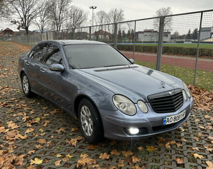 Синий Мерседес Е-Класс, объемом двигателя 3.2 л и пробегом 302 тыс. км за 5800 $, фото 3 на Automoto.ua