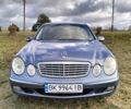 Синий Мерседес Е-Класс, объемом двигателя 2.2 л и пробегом 265 тыс. км за 7500 $, фото 1 на Automoto.ua