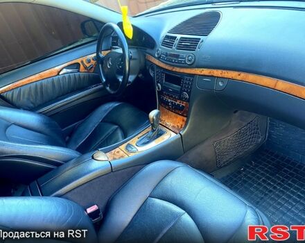 Синий Мерседес Е-Класс, объемом двигателя 3.2 л и пробегом 0 тыс. км за 6000 $, фото 8 на Automoto.ua
