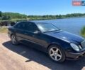 Синій Мерседес Е-Клас, об'ємом двигуна 3.2 л та пробігом 462 тис. км за 3900 $, фото 2 на Automoto.ua