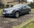 Синий Мерседес Е-Класс, объемом двигателя 2.7 л и пробегом 440 тыс. км за 4999 $, фото 2 на Automoto.ua