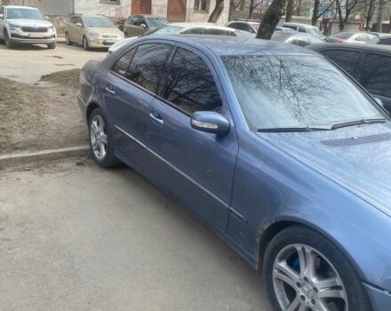 Синій Мерседес Е-Клас, об'ємом двигуна 2.69 л та пробігом 398 тис. км за 6300 $, фото 1 на Automoto.ua