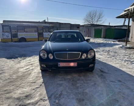 Синий Мерседес Е-Класс, объемом двигателя 2.2 л и пробегом 274 тыс. км за 8800 $, фото 1 на Automoto.ua