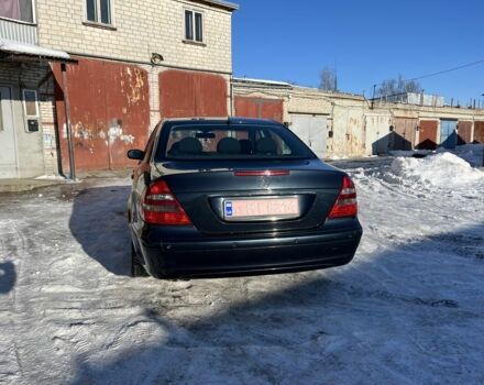 Синий Мерседес Е-Класс, объемом двигателя 2.2 л и пробегом 274 тыс. км за 8800 $, фото 6 на Automoto.ua