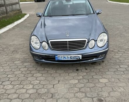 Синий Мерседес Е-Класс, объемом двигателя 2.7 л и пробегом 276 тыс. км за 3600 $, фото 1 на Automoto.ua