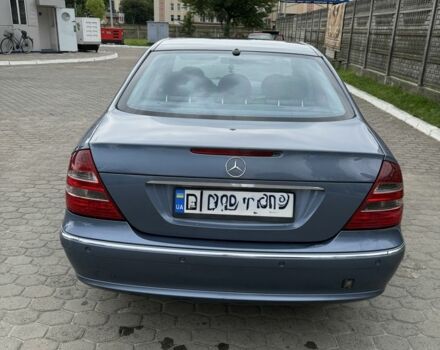 Синий Мерседес Е-Класс, объемом двигателя 2.7 л и пробегом 276 тыс. км за 3600 $, фото 8 на Automoto.ua