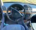 Синий Мерседес Е-Класс, объемом двигателя 2.1 л и пробегом 246 тыс. км за 6000 $, фото 22 на Automoto.ua