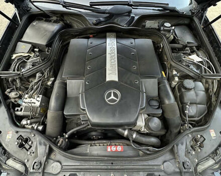 Синий Мерседес Е-Класс, объемом двигателя 5 л и пробегом 370 тыс. км за 10500 $, фото 4 на Automoto.ua