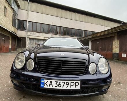 Синий Мерседес Е-Класс, объемом двигателя 3.2 л и пробегом 415 тыс. км за 3800 $, фото 4 на Automoto.ua