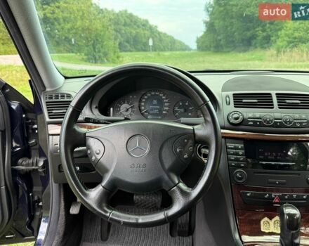 Синій Мерседес Е-Клас, об'ємом двигуна 2.2 л та пробігом 327 тис. км за 6800 $, фото 40 на Automoto.ua