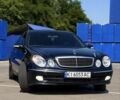 Синий Мерседес Е-Класс, объемом двигателя 3.2 л и пробегом 405 тыс. км за 6796 $, фото 2 на Automoto.ua