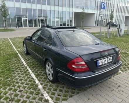 Синий Мерседес Е-Класс, объемом двигателя 0 л и пробегом 430 тыс. км за 3900 $, фото 1 на Automoto.ua