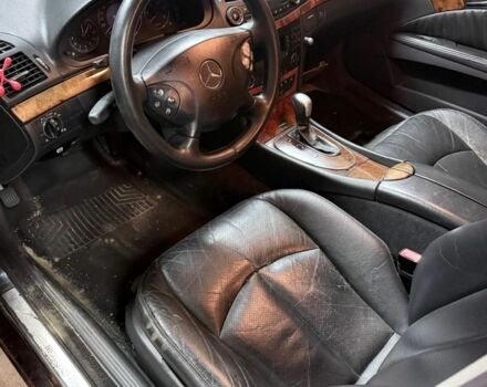 Синий Мерседес Е-Класс, объемом двигателя 2.7 л и пробегом 324 тыс. км за 3600 $, фото 4 на Automoto.ua