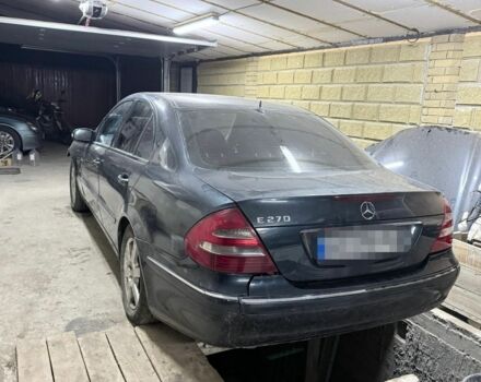 Синий Мерседес Е-Класс, объемом двигателя 2.7 л и пробегом 324 тыс. км за 3600 $, фото 1 на Automoto.ua