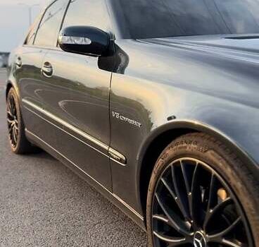 Синій Мерседес Е-Клас, об'ємом двигуна 3.2 л та пробігом 306 тис. км за 11000 $, фото 32 на Automoto.ua