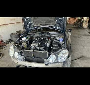 Синій Мерседес Е-Клас, об'ємом двигуна 3.2 л та пробігом 306 тис. км за 11000 $, фото 41 на Automoto.ua