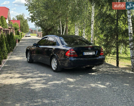 Синий Мерседес Е-Класс, объемом двигателя 2.7 л и пробегом 333 тыс. км за 7499 $, фото 3 на Automoto.ua