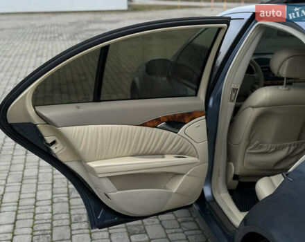 Синій Мерседес Е-Клас, об'ємом двигуна 3.22 л та пробігом 382 тис. км за 5990 $, фото 30 на Automoto.ua