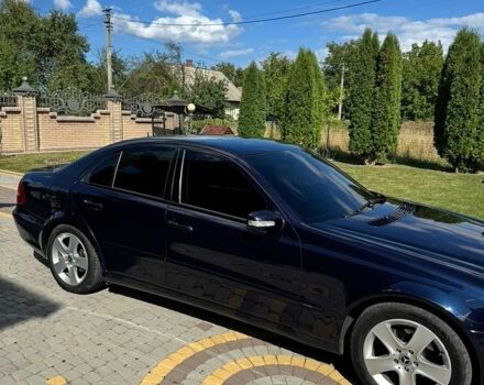 Синий Мерседес Е-Класс, объемом двигателя 2.69 л и пробегом 360 тыс. км за 7800 $, фото 5 на Automoto.ua