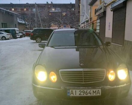 Синий Мерседес Е-Класс, объемом двигателя 1.8 л и пробегом 300 тыс. км за 8300 $, фото 10 на Automoto.ua