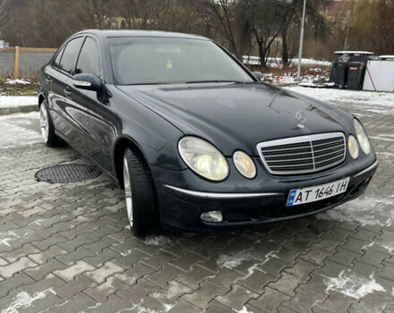 Синий Мерседес Е-Класс, объемом двигателя 2.2 л и пробегом 320 тыс. км за 6800 $, фото 7 на Automoto.ua