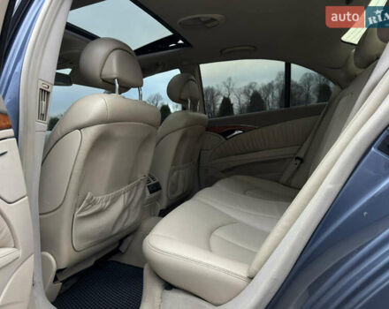 Синій Мерседес Е-Клас, об'ємом двигуна 3.22 л та пробігом 382 тис. км за 5990 $, фото 33 на Automoto.ua