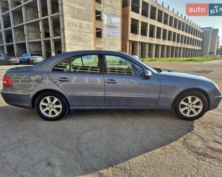 Синий Мерседес Е-Класс, объемом двигателя 1.8 л и пробегом 312 тыс. км за 8200 $, фото 8 на Automoto.ua