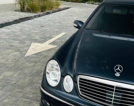 Синій Мерседес Е-Клас, об'ємом двигуна 3.2 л та пробігом 306 тис. км за 11000 $, фото 6 на Automoto.ua