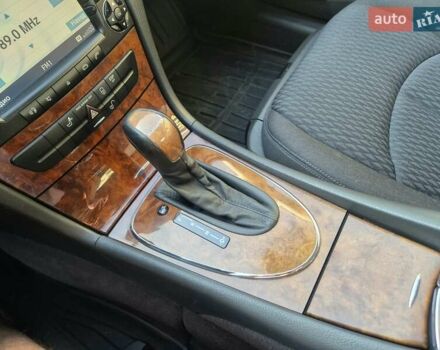 Синий Мерседес Е-Класс, объемом двигателя 1.8 л и пробегом 312 тыс. км за 8200 $, фото 21 на Automoto.ua