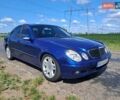 Синій Мерседес Е-Клас, об'ємом двигуна 2 л та пробігом 352 тис. км за 4999 $, фото 1 на Automoto.ua