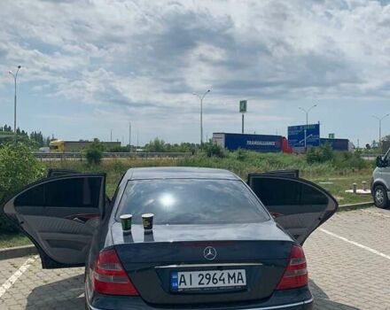 Синий Мерседес Е-Класс, объемом двигателя 1.8 л и пробегом 300 тыс. км за 8300 $, фото 6 на Automoto.ua