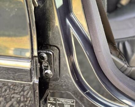 Синий Мерседес Е-Класс, объемом двигателя 2.1 л и пробегом 362 тыс. км за 8700 $, фото 21 на Automoto.ua