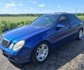 Синий Мерседес Е-Класс, объемом двигателя 1.8 л и пробегом 342 тыс. км за 5900 $, фото 1 на Automoto.ua