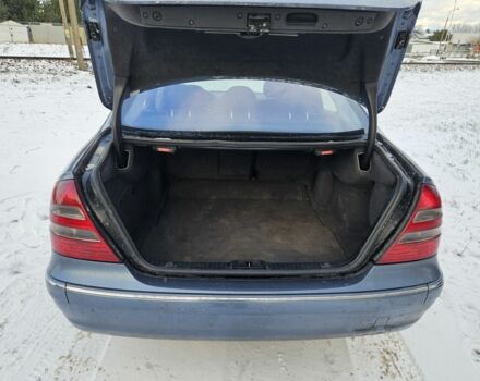 Синий Мерседес Е-Класс, объемом двигателя 2.7 л и пробегом 400 тыс. км за 2800 $, фото 17 на Automoto.ua