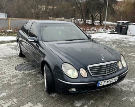 Синий Мерседес Е-Класс, объемом двигателя 2.2 л и пробегом 320 тыс. км за 6800 $, фото 6 на Automoto.ua