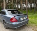 Синий Мерседес Е-Класс, объемом двигателя 4 л и пробегом 340 тыс. км за 6500 $, фото 1 на Automoto.ua