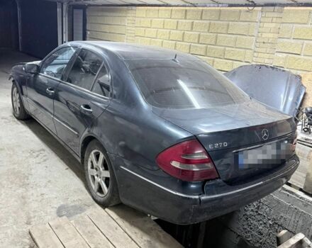 Синий Мерседес Е-Класс, объемом двигателя 2.7 л и пробегом 324 тыс. км за 3600 $, фото 2 на Automoto.ua