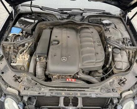 Синій Мерседес Е-Клас, об'ємом двигуна 3.2 л та пробігом 306 тис. км за 11000 $, фото 10 на Automoto.ua