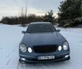 Синий Мерседес Е-Класс, объемом двигателя 4 л и пробегом 340 тыс. км за 7800 $, фото 1 на Automoto.ua