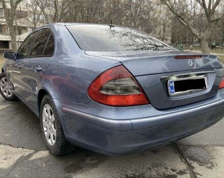 Синій Мерседес Е-Клас, об'ємом двигуна 3.2 л та пробігом 280 тис. км за 4800 $, фото 1 на Automoto.ua