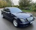 Синий Мерседес Е-Класс, объемом двигателя 3.2 л и пробегом 300 тыс. км за 4900 $, фото 1 на Automoto.ua