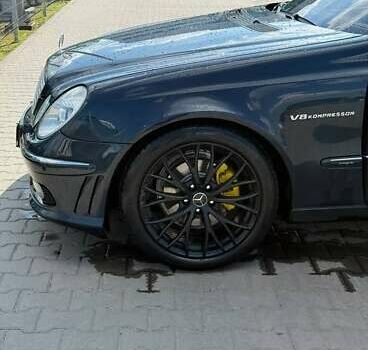 Синій Мерседес Е-Клас, об'ємом двигуна 3.2 л та пробігом 306 тис. км за 11000 $, фото 37 на Automoto.ua