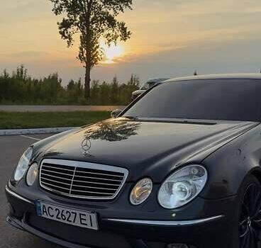 Синій Мерседес Е-Клас, об'ємом двигуна 3.2 л та пробігом 306 тис. км за 11000 $, фото 36 на Automoto.ua