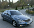 Мерседес Е-Класс 2004 в Каменце-Подольском на Automoto.ua Синий Мерседес Е-Класс, объемом двигателя 2.69 л и пробегом 307 тыс. км за 6999 $, фото 1 на Automoto.ua