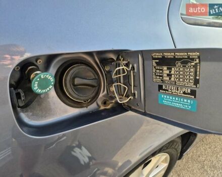 Синий Мерседес Е-Класс, объемом двигателя 1.8 л и пробегом 312 тыс. км за 8200 $, фото 7 на Automoto.ua