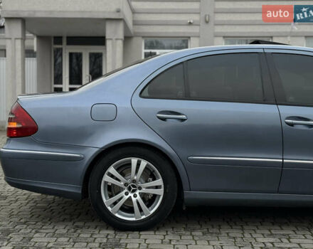 Синій Мерседес Е-Клас, об'ємом двигуна 3.22 л та пробігом 382 тис. км за 5990 $, фото 20 на Automoto.ua