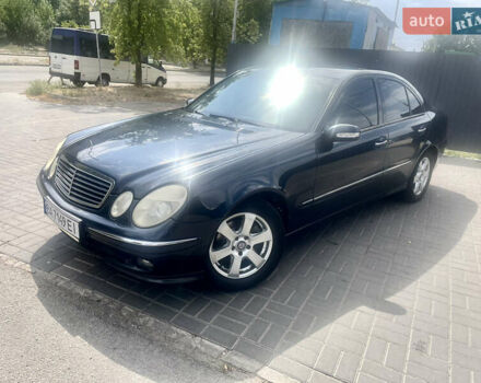 Синий Мерседес Е-Класс, объемом двигателя 1.8 л и пробегом 272 тыс. км за 6999 $, фото 6 на Automoto.ua