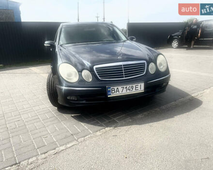 Синий Мерседес Е-Класс, объемом двигателя 1.8 л и пробегом 272 тыс. км за 6999 $, фото 9 на Automoto.ua